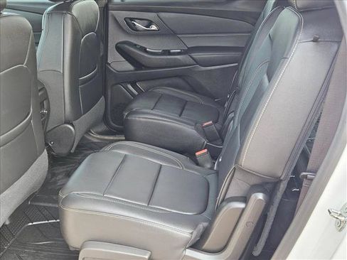 Used 2023 Chevrolet Traverse LT w/ LT Premium Package AWD/4WD image 20