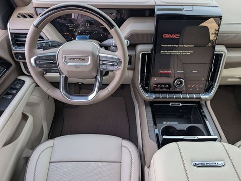 New 2026 GMC Yukon XL Denali w/ Denali Reserve Package AWD/4WD image 9