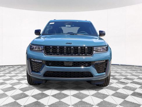 New 2026 Jeep Grand Cherokee Limited AWD/4WD image 9