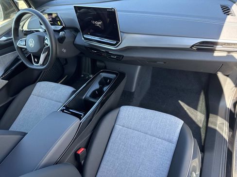 New 2025 Volkswagen ID.4 Pro image 29