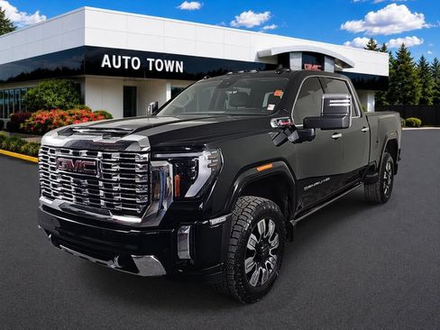 Used 2024 GMC Sierra 3500 Denali w/ Denali Reserve Package AWD/4WD image 1