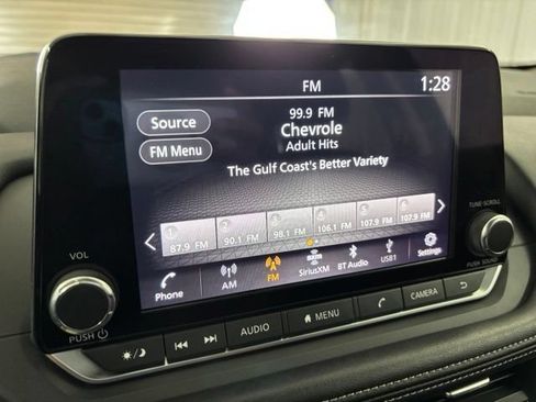 Used 2024 Nissan Rogue SV AWD/4WD image 19