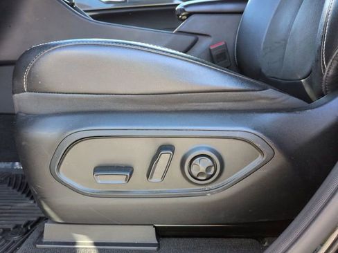 Certified 2022 Jeep Grand Cherokee L Laredo RWD image 24