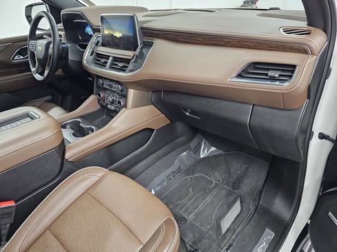 Used 2024 Chevrolet Tahoe High Country image 11