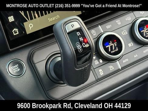 New 2026 Land Rover Defender 130 X-Dynamic SE image 28