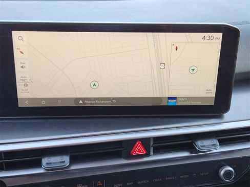 Used 2025 Kia Sorento S w/ Panoramic Sunroof Package image 17