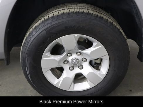 Used 2025 RAM 1500 Big Horn AWD/4WD image 34