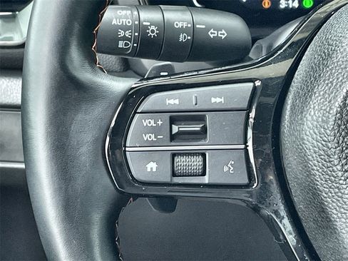 Certified 2025 Honda Pilot TrailSport image 17