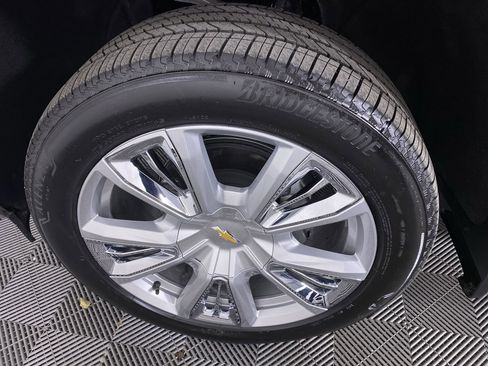 Certified 2025 Chevrolet Silverado 1500 LTZ image 16