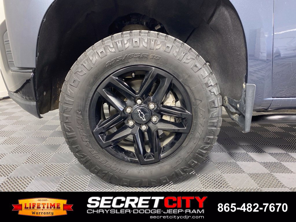 Used 2021 Chevrolet Silverado 1500 Custom Trail Boss AWD/4WD image 9
