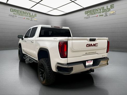 Used 2022 GMC Sierra 1500 SLT w/ SLT Convenience Package image 9
