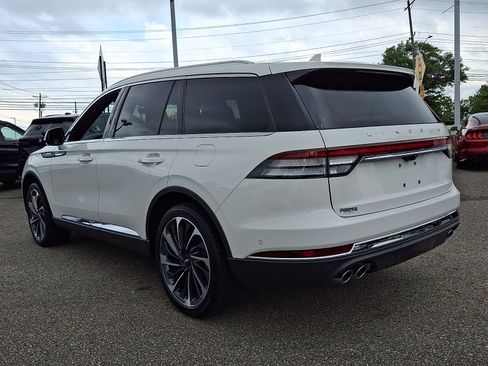Used 2023 Lincoln Aviator Reserve w/ Equipment Group 201A AWD/4WD image 7