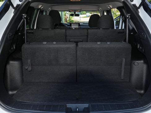Used 2024 Mitsubishi Outlander ES FWD image 10