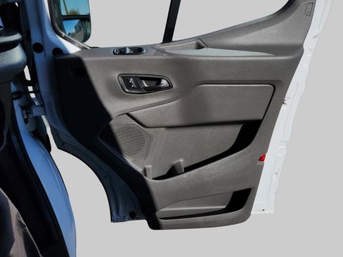 Used 2023 Ford Transit 250 Low Roof AWD w/ Exterior Upgrade Package image 19