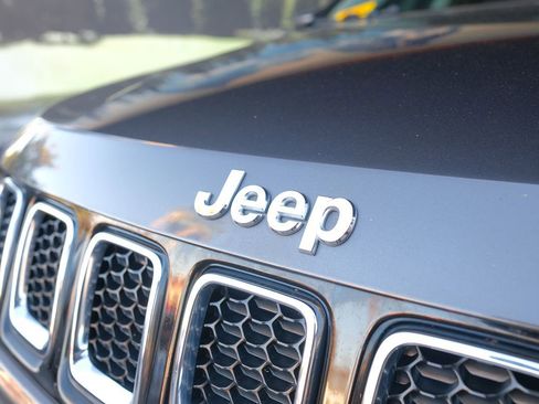 Used 2018 Jeep Compass Latitude w/ Popular Equipment Group image 42