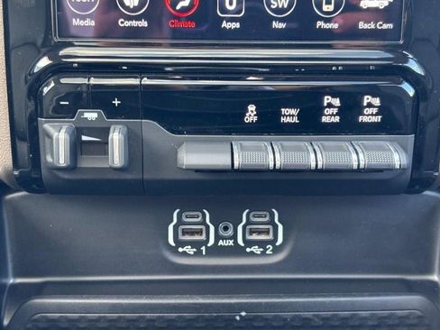 Used 2020 RAM 1500 Laramie image 14