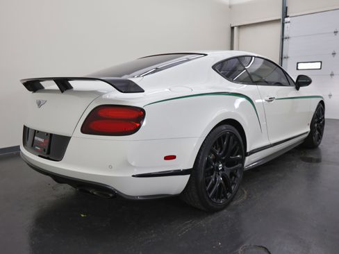 Used 2015 Bentley Continental GT3-R image 3