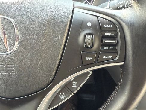 Used 2020 Acura MDX SH-AWD image 11