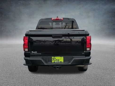 Used 2023 Chevrolet Colorado LT w/ LT Convenience Package image 8