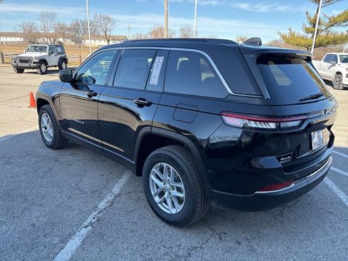 New 2026 Jeep Grand Cherokee Laredo X AWD/4WD image 23
