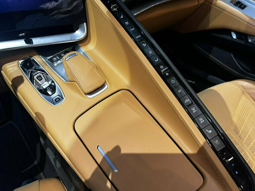 Used 2021 Chevrolet Corvette Stingray Premium Conv RWD image 30