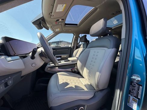 Certified 2026 Kia EV9 Wind image 17