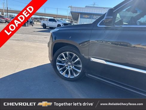 Used 2019 Cadillac Escalade ESV Premium Luxury image 4