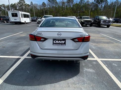 Used 2023 Nissan Altima 2.5 SV image 6