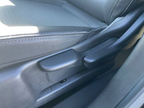 Used 2025 Buick Encore GX Preferred FWD image 23