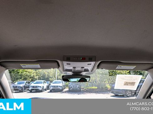 Used 2024 Volkswagen Jetta SE FWD image 43