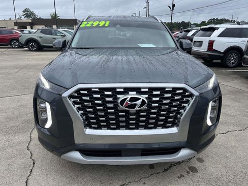Used 2021 Hyundai Palisade Limited FWD image 2