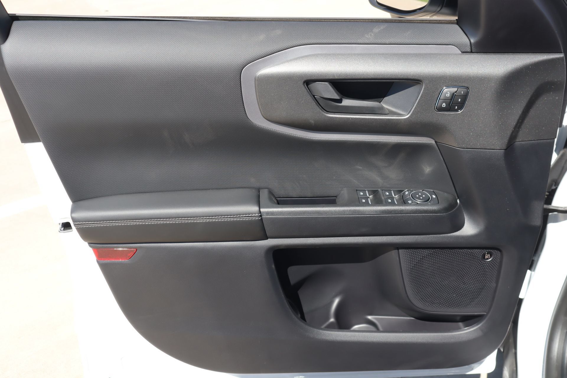 New 2026 Ford Bronco Sport Outer Banks w/ Outer Banks Tech Package+ AWD/4WD image 16