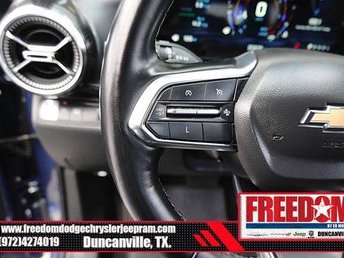 Used 2025 Chevrolet Equinox LT FWD image 24