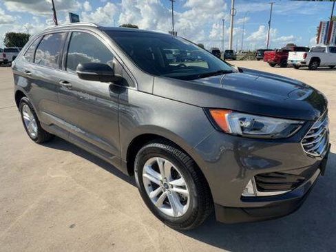 Used 2019 Ford Edge SEL w/ Equipment Group 201A FWD image 2