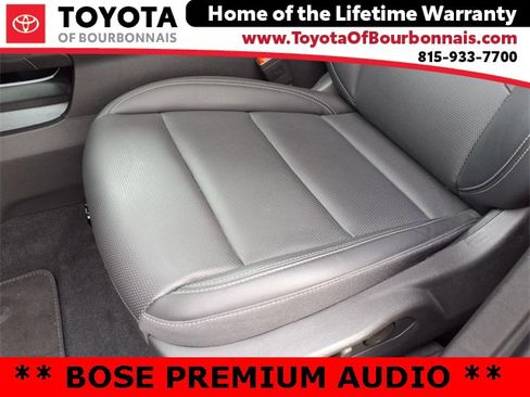 Used 2024 Buick Envision Preferred image 16