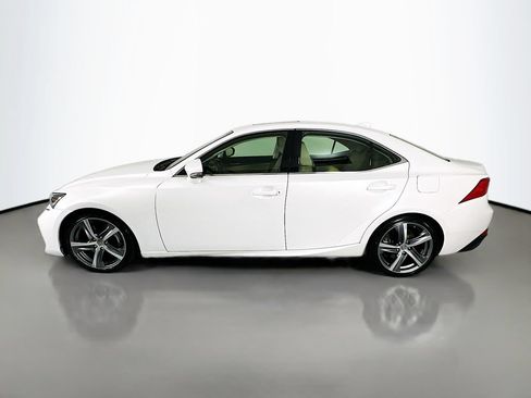 Used 2019 Lexus IS 300 AWD image 2