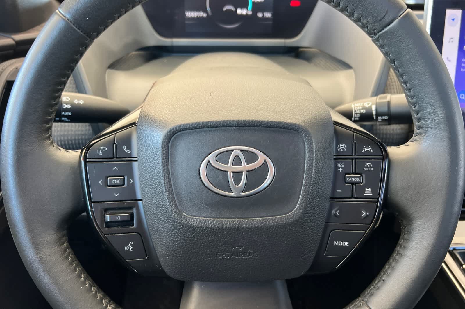 Used 2023 Toyota bZ4X FWD image 25