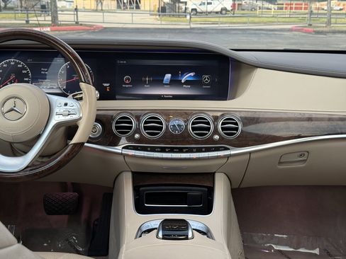 Used 2018 Mercedes-Benz S 450 Sedan image 23