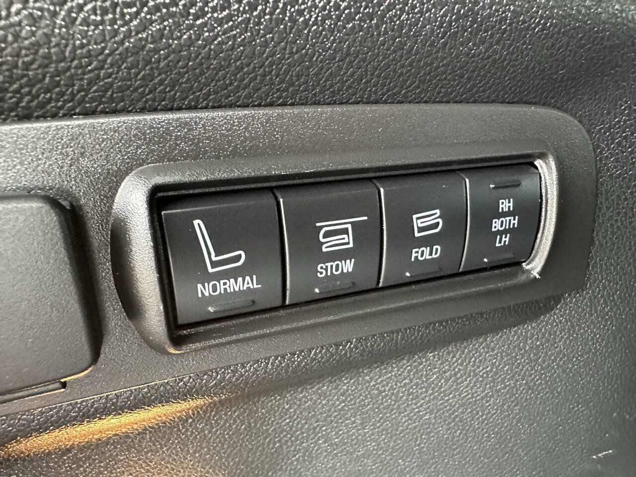 Used 2017 Ford Explorer Limited w/ Equipment Group 301A AWD/4WD image 20