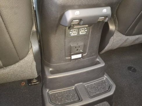 Used 2021 Jeep Wrangler Unlimited Sahara image 10