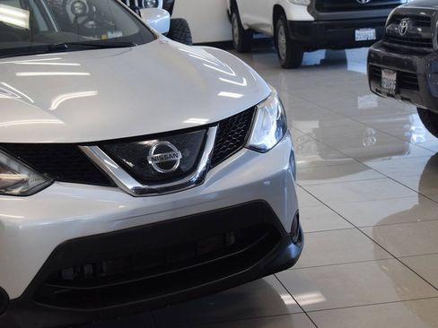 Used 2019 Nissan Rogue Sport S FWD image 10