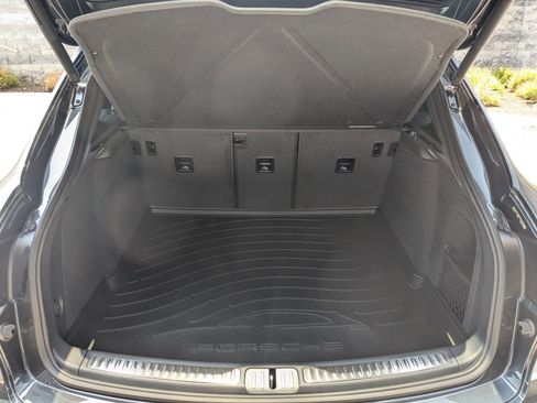 New 2025 Porsche Macan image 24