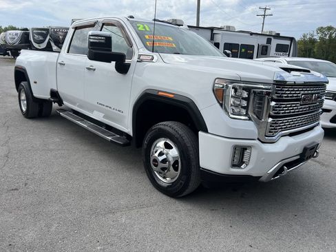 Used 2021 GMC Sierra 3500 Denali w/ Denali Ultimate Package AWD/4WD image 4
