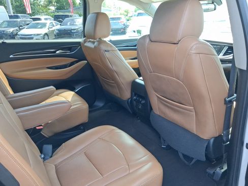 Used 2018 Buick Enclave Essence FWD image 27