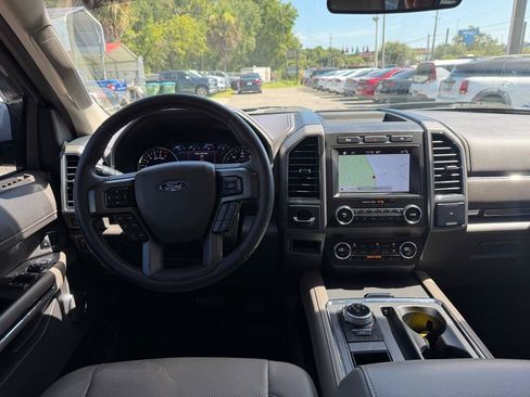 Used 2019 Ford Expedition XLT w/ Equipment Group 202A RWD image 15