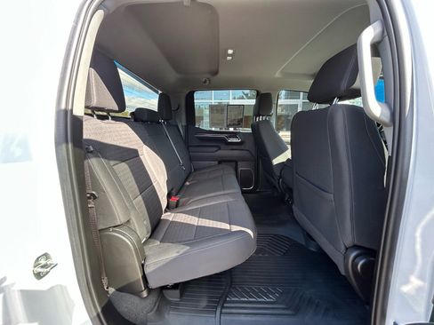 Used 2022 Chevrolet Silverado 1500 RST image 11