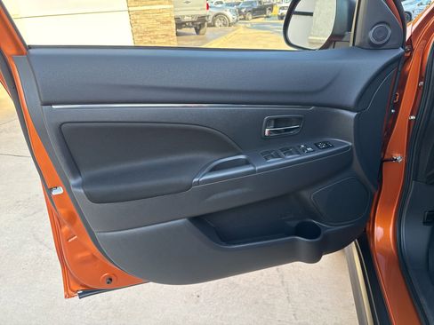 New 2025 Mitsubishi Outlander Sport ES image 5