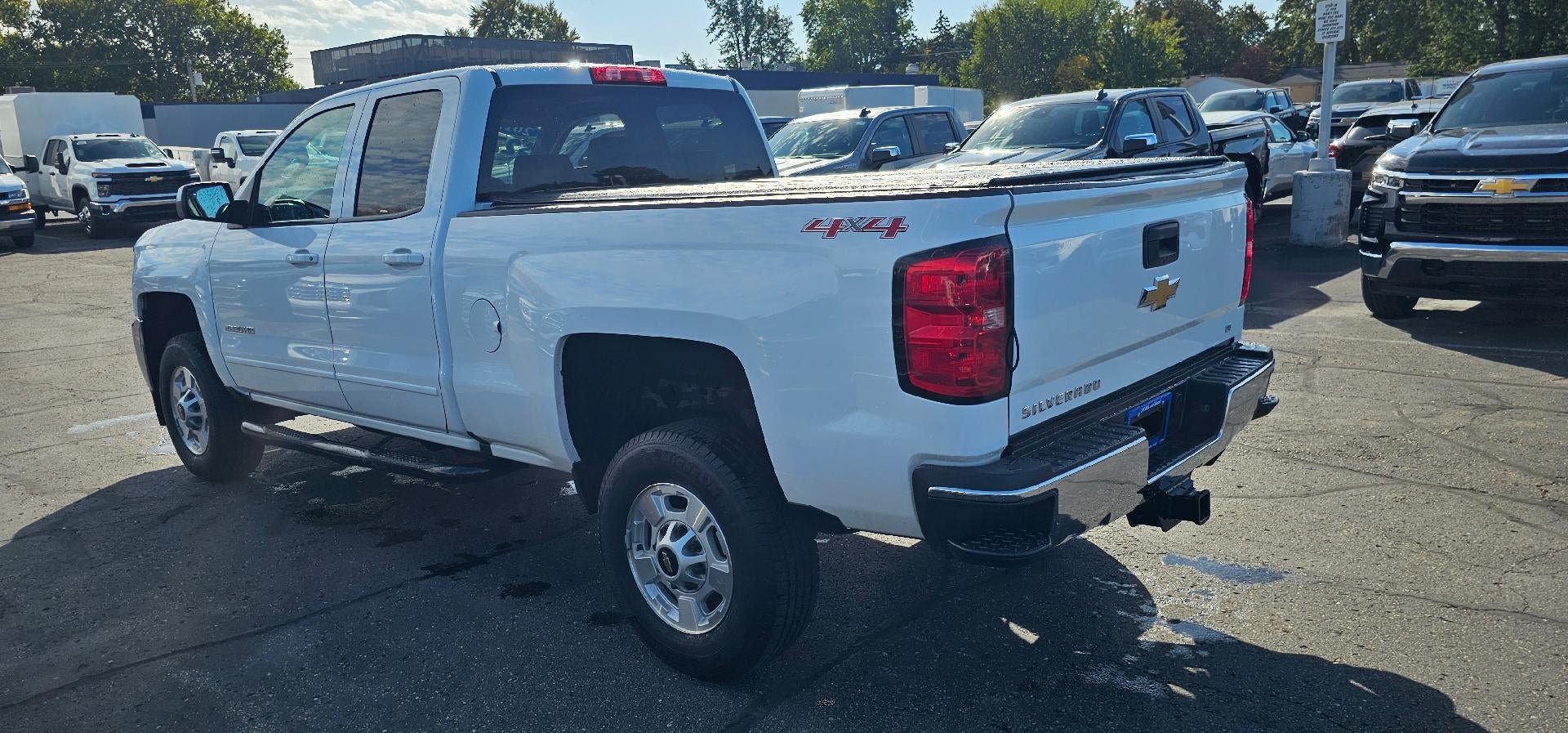 Certified 2017 Chevrolet Silverado 2500 LT w/ LT Convenience Package AWD/4WD image 5