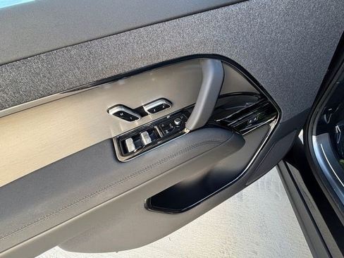 New 2026 Land Rover Range Rover Sport SE AWD/4WD image 11