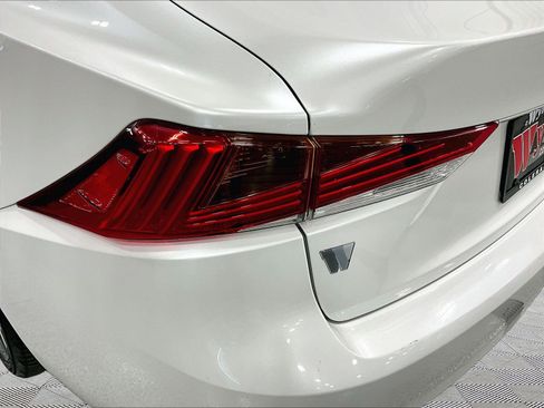 Used 2018 Lexus IS 300 AWD w/ Comfort Package image 23